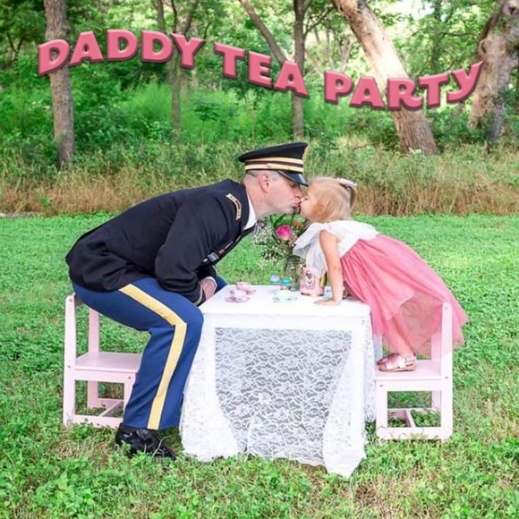 Face Mask
Pink Carnations *Protective - Picture 16 of 16